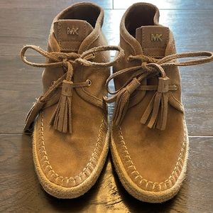 MK Michael Kors tan suede lace up shoes women size 8